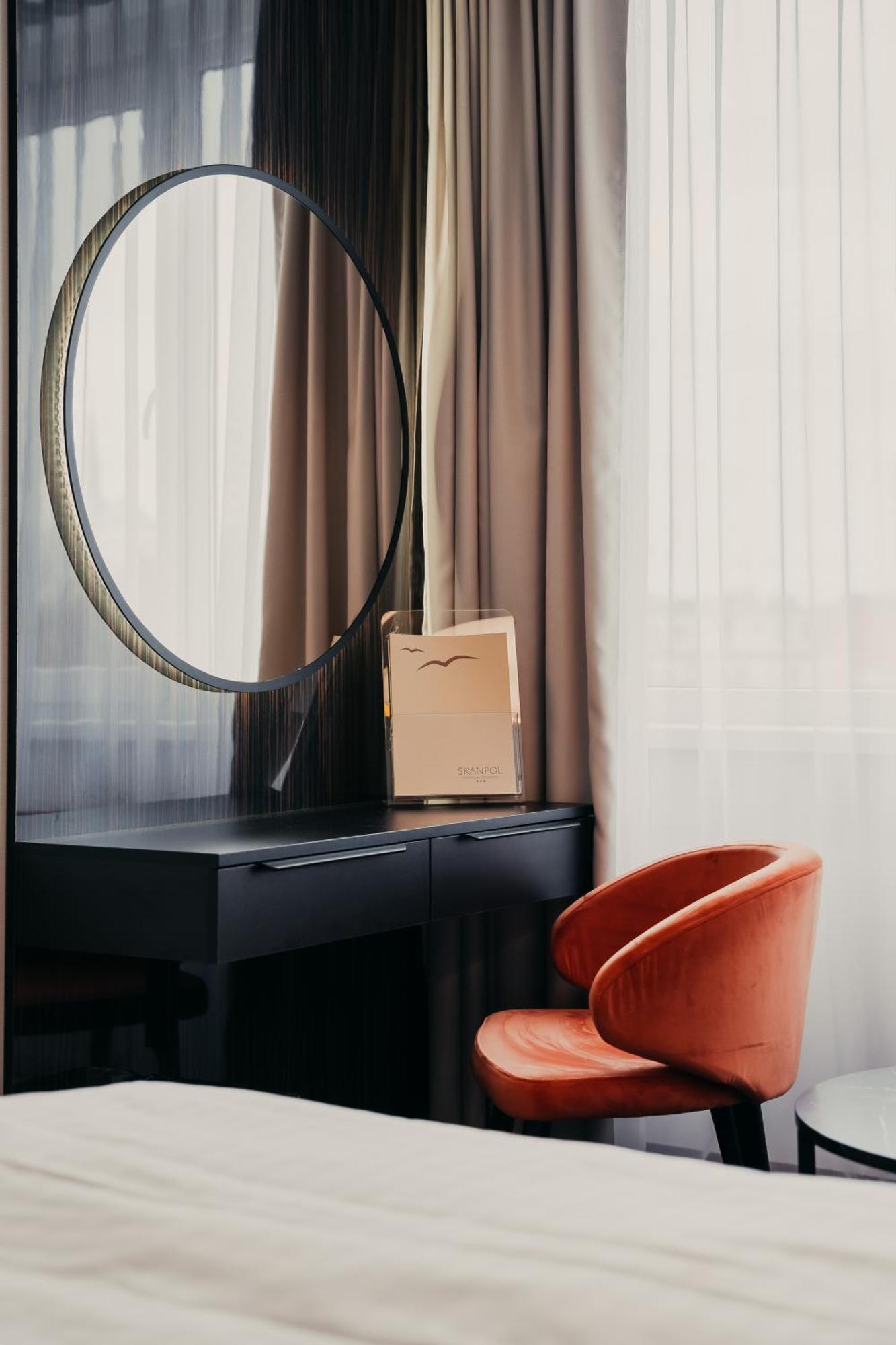 Hotel New Skanpol コウォブジェク エクステリア 写真