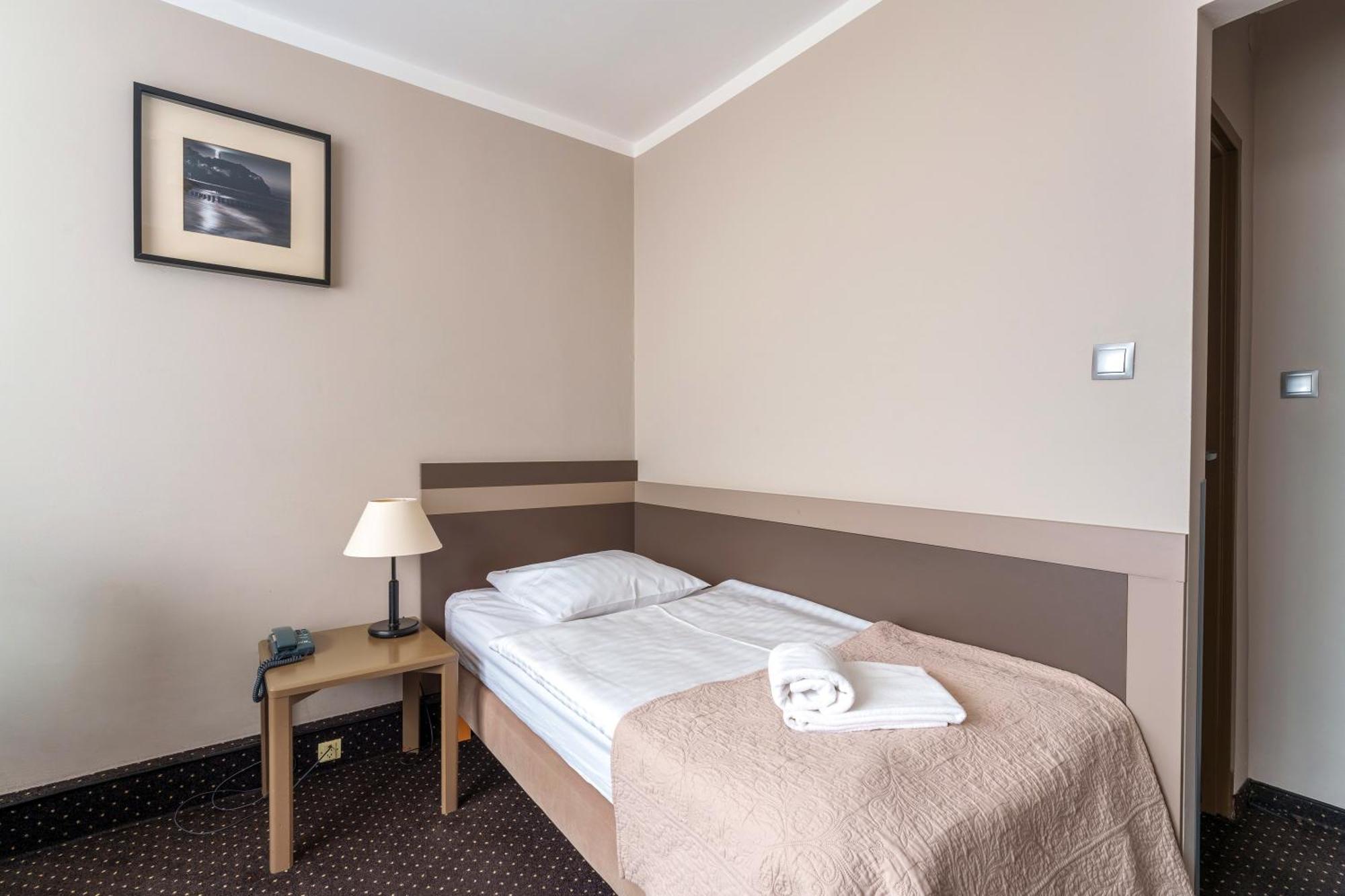 Hotel New Skanpol コウォブジェク エクステリア 写真