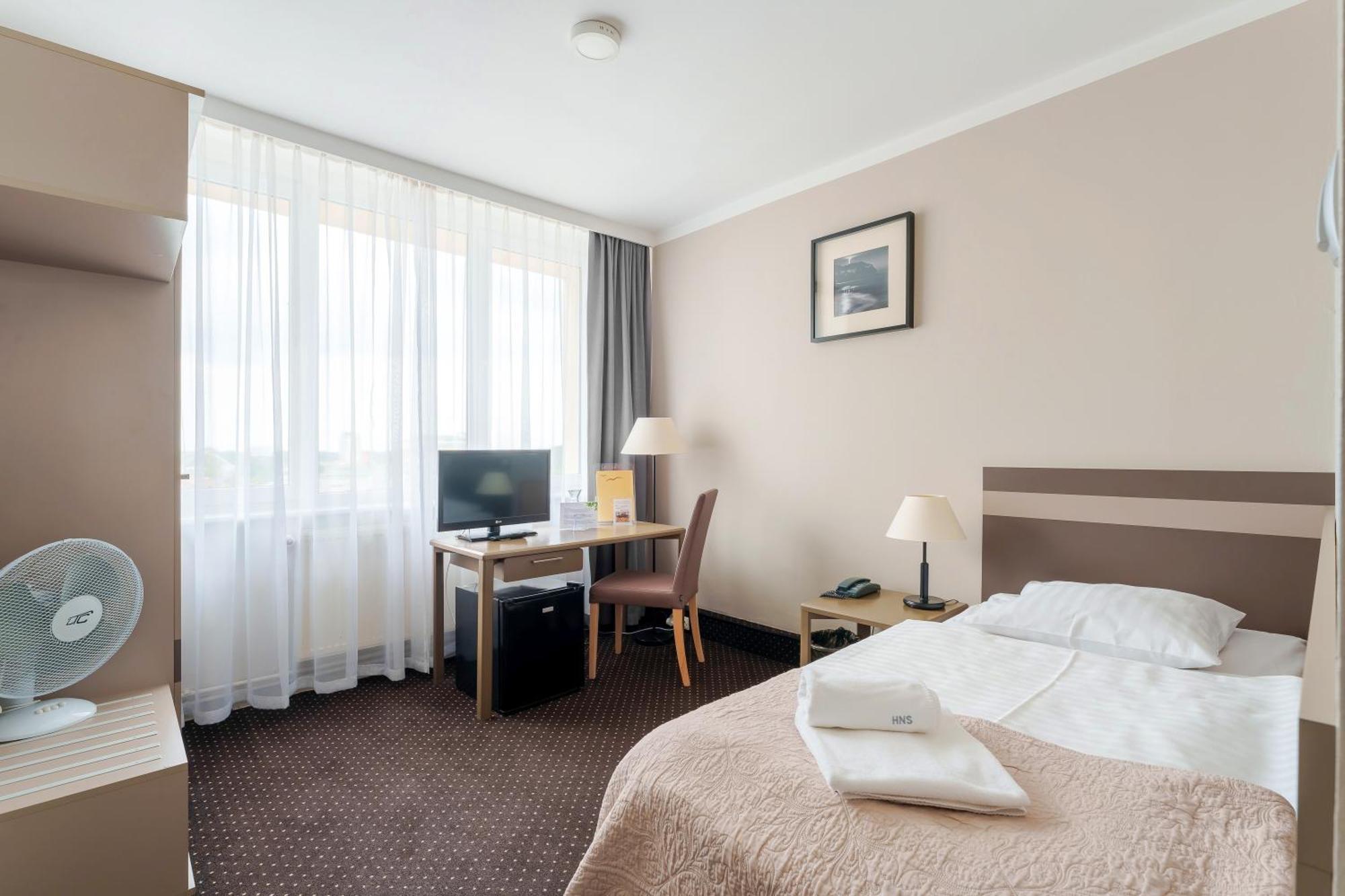 Hotel New Skanpol コウォブジェク エクステリア 写真